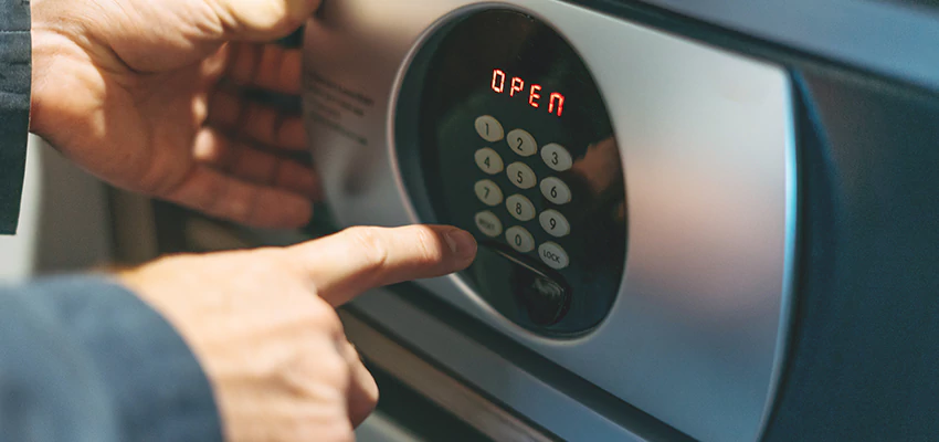 Cash Safe Openers in Santa Fe Springs, California
